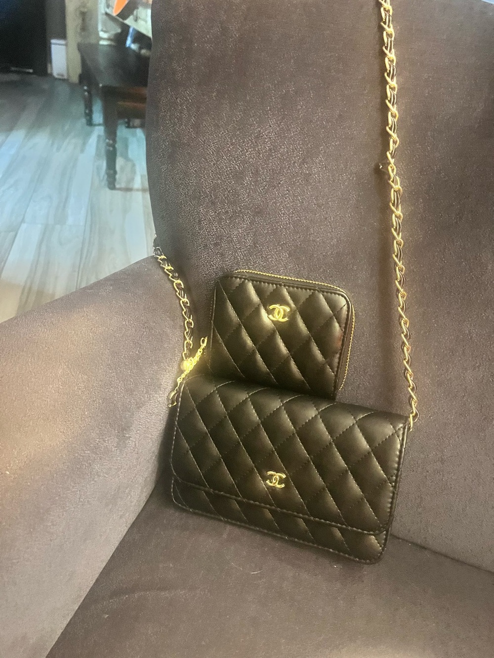 Chanel styled
Quilted Black Leather Crossbody Bag & Wallet Set - Picture 2 of 6